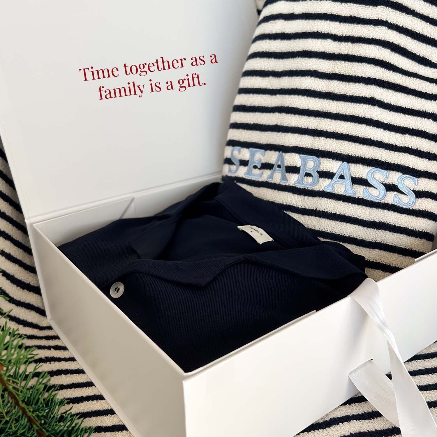 Gift Box Bundle Men Shirt Navy & Exclusive Towel